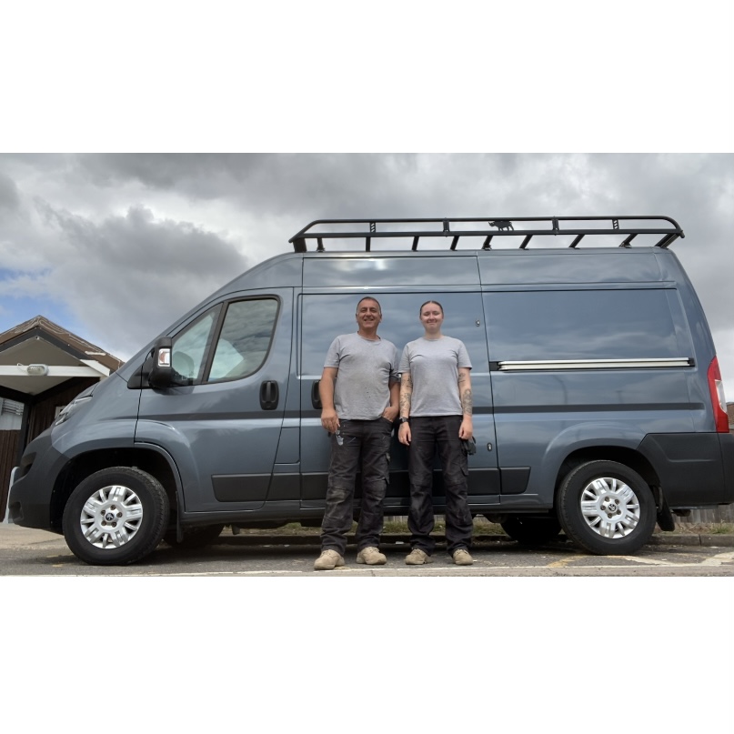 Builder: Image 1
